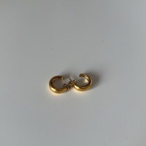 Mejuri Gold Chunky Mini Hoop Earrings